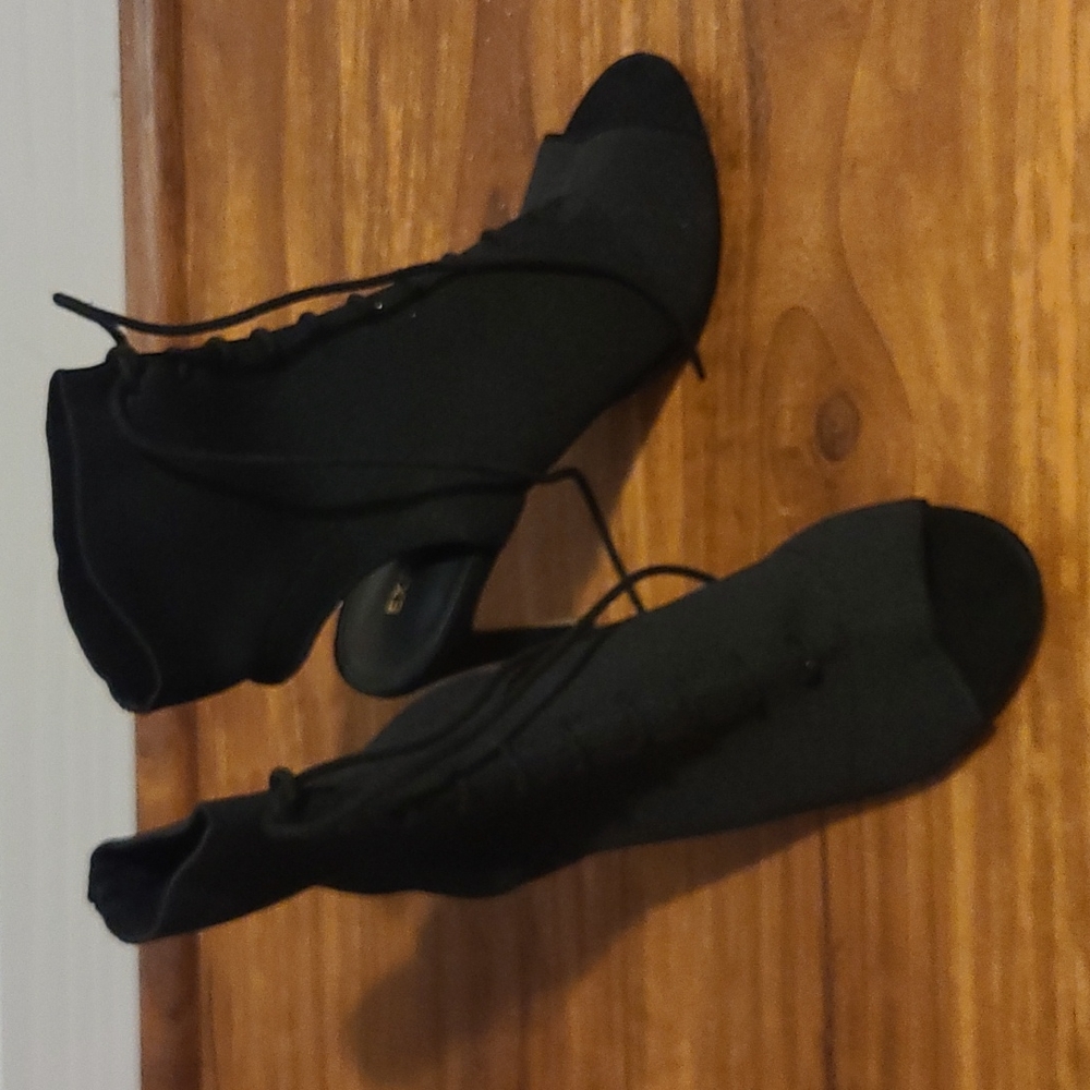 Express bootie